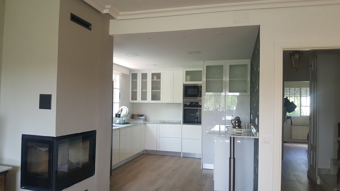 Cocina reformada moderna