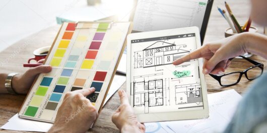 Equipo coordinando una obra de reforma